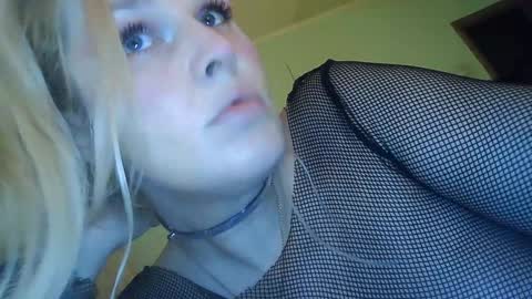 Annika  MTF ts post -op online show from 01-29-25, 02:00