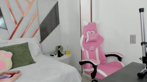 SARA online show from 10-20-25, 12:16