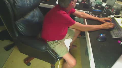 Snapshot of kumoncam01 chatting on 09-30-25, 10:31 kumoncam01 online show from 09-30-25, 10:31