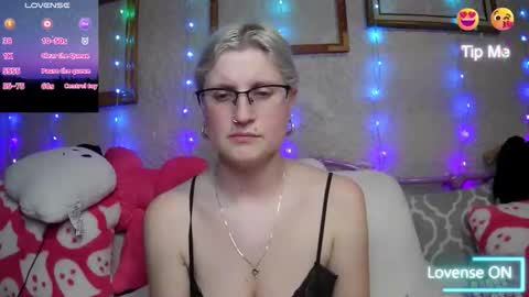 Samantha online show from 02-14-26, 12:18