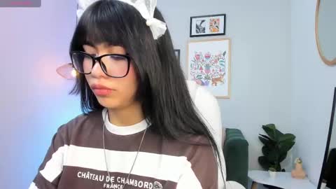 kur_purp online show from 09-11-25, 08:53