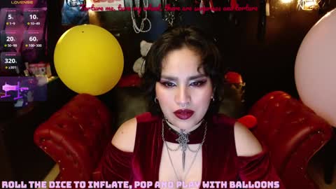 Fetiche Woman online show from 12-31-24, 07:20