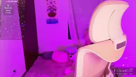 Snapshot of kurochan420 chatting on 09-17-25, 04:03 Andy online show from 09-17-25, 04:03