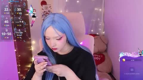 Snapshot of kurochan420 chatting on 12-17-25, 12:38 Andy online show from 12-17-25, 12:38