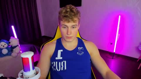 kurt_hanssen online show from 12-18-24, 03:33