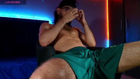 kuzzcoo online show from 04-07-26, 01:06