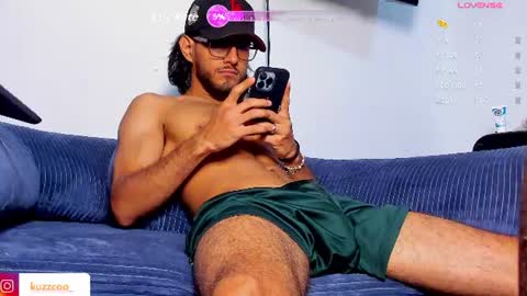 Snapshot of kuzzcoo chatting on 06-26-26, 11:47 kuzzcoo online show from 06-26-26, 11:47