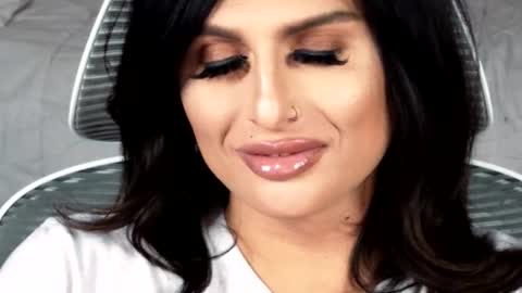 Snapshot of kxaxmichelle chatting on 02-05-26, 09:30 Kick online show from 02-05-26, 09:30