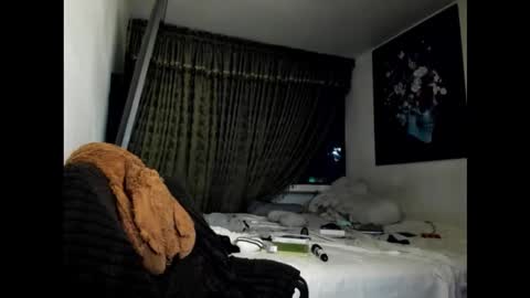 kyhara online show from 12-17-25, 04:51