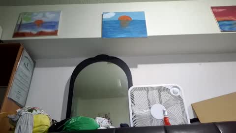 kyle67527 online show from 10-19-25, 03:12