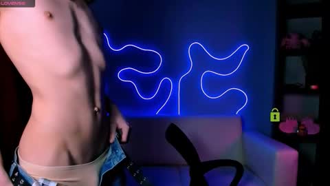 kyleberry_ online show from 11-06-25, 03:29