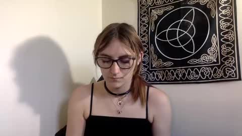 Snapshot of kylianna chatting on 10-12-25, 08:19 Kylianna online show from 10-12-25, 08:19