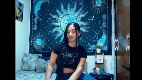 kylie online show from 10-28-25, 09:39