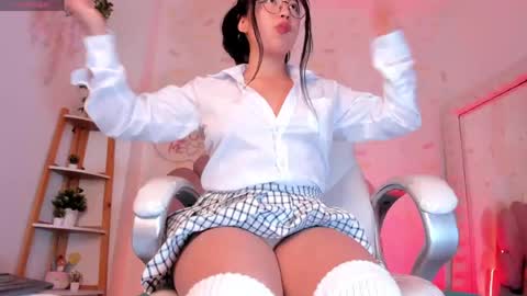 Kylie online show from 05-13-26, 03:26