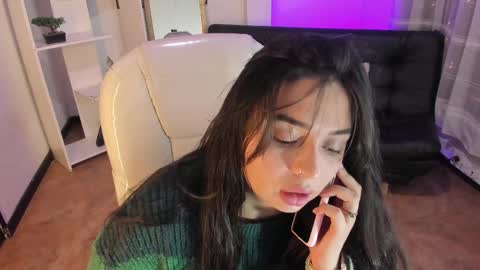 Snapshot of kylie_fire chatting on 03-11-25, 01:34 kylie online show from 03-11-25, 01:34
