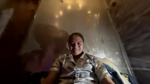 Snapshot of kylie_ish chatting on 05-20-26, 02:23 kylie_ish online show from 05-20-26, 02:23