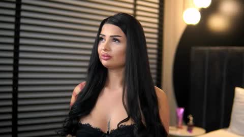 Kylie online show from 02-10-26, 05:55