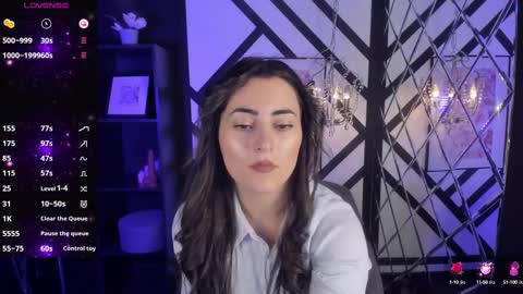 Kylie online show from 03-05-25, 12:22