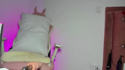 kylie Sttel online show from 02-24-25, 02:40