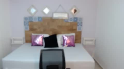 Melissa online show from 11-21-25, 10:47