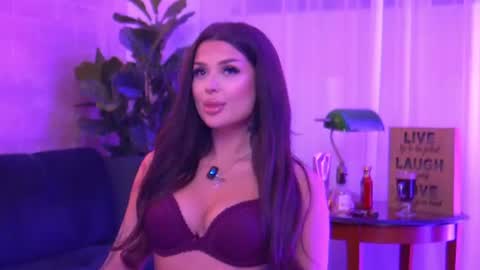 Snapshot of kyliekroft_ chatting on 07-17-26, 10:14 Kylie online show from 07-17-26, 10:14