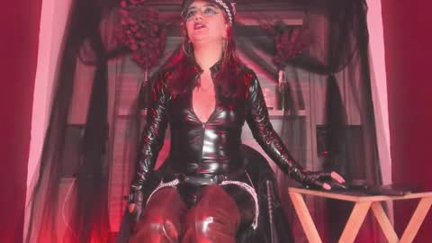 K Y L I E online show from 01-16-26, 08:13