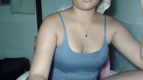 Snapshot of kyliexx98 chatting on 01-17-26, 08:30 kylie online show from 01-17-26, 08:30