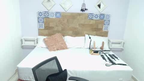 Snapshot of kyliiebaker chatting on 01-26-25, 01:36 Kylie online show from 01-26-25, 01:36