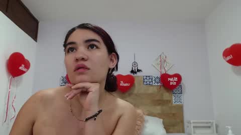 Snapshot of kyliiebaker chatting on 02-21-25, 05:53 Kylie online show from 02-21-25, 05:53