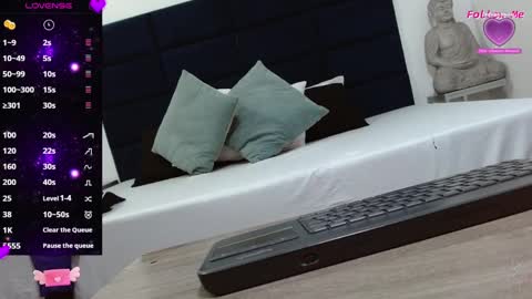 Snapshot of kyliiebaker chatting on 09-26-25, 10:08 Kylie online show from 09-26-25, 10:08