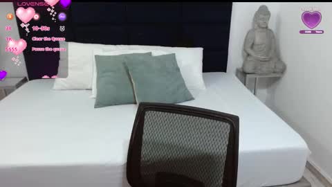 Snapshot of kyliiebaker chatting on 10-12-25, 11:31 Kylie online show from 10-12-25, 11:31