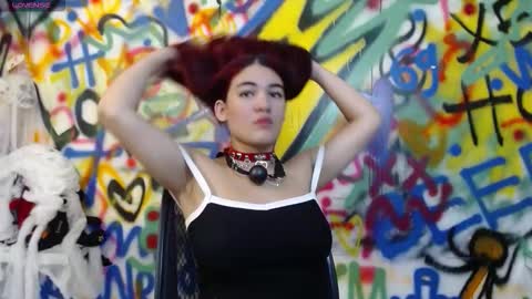 Snapshot of kyliiebaker chatting on 10-26-25, 10:43 Kylie online show from 10-26-25, 10:43