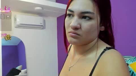 Kylie online show from 03-06-26, 11:17