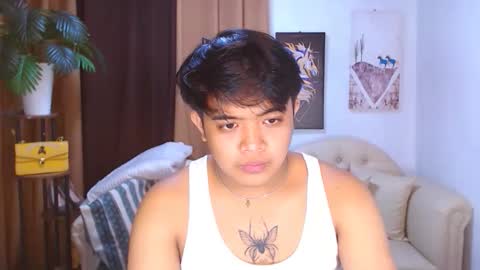 Snapshot of kyll_collins chatting on 11-05-25, 05:46 kyll_collins online show from 11-05-25, 05:46