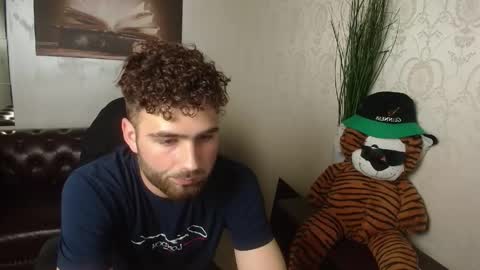 KyloEast online show from 04-19-26, 07:18