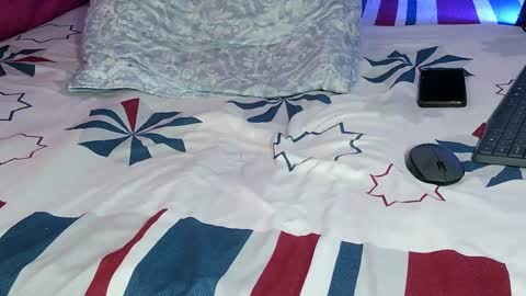 kym629357 online show from 12-18-25, 06:36