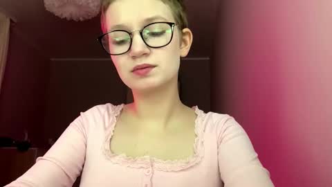 Kim online show from 01-09-26, 06:10