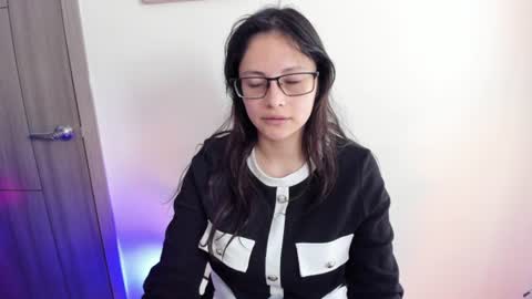 Kyomi online show from 07-04-26, 12:44