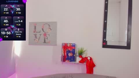 Snapshot of kyoto_sr chatting on 12-23-24, 03:12 Alejandra online show from 12-23-24, 03:12