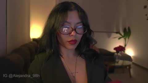 schedule 300 pm - 1100pm colombia time online show from 01-15-26, 12:26