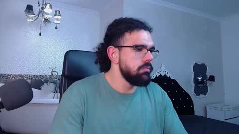 KysonRhodes online show from 12-18-25, 05:24