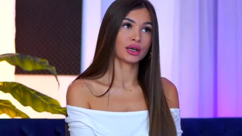 Kyssa online show from 10-08-25, 06:49