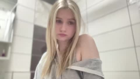 Amanda online show from 05-01-26, 05:39