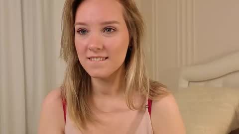 lina online show from 10-13-25, 09:26