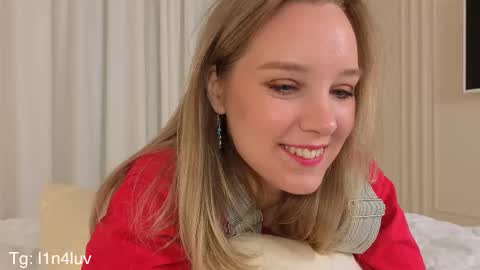 lina online show from 10-22-25, 09:03