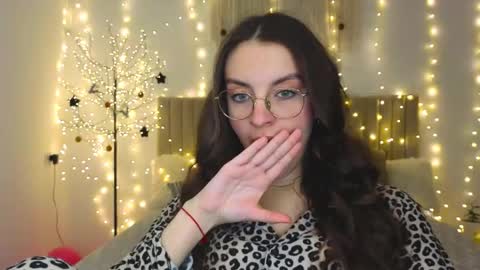 Margo  online show from 01-15-26, 01:59