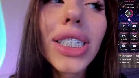 Snapshot of l1tww chatting on 02-07-25, 11:03 Malika online show from 02-07-25, 11:03