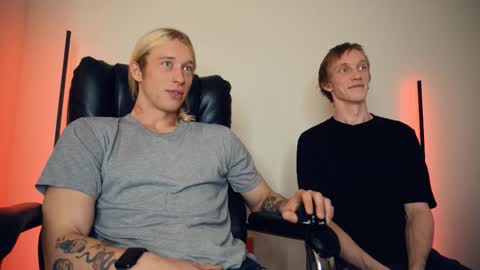 Adonis online show from 10-17-25, 05:32