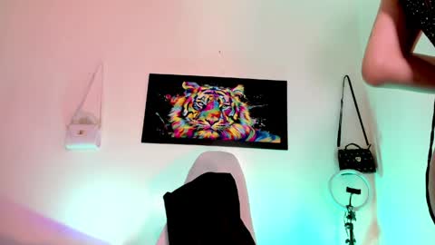 Snapshot of la_ratona_1 chatting on 06-08-26, 11:21 AriSaray online show from 06-08-26, 11:21