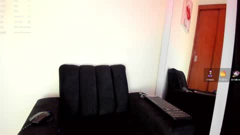 lace_victoria online show from 01-27-25, 12:33